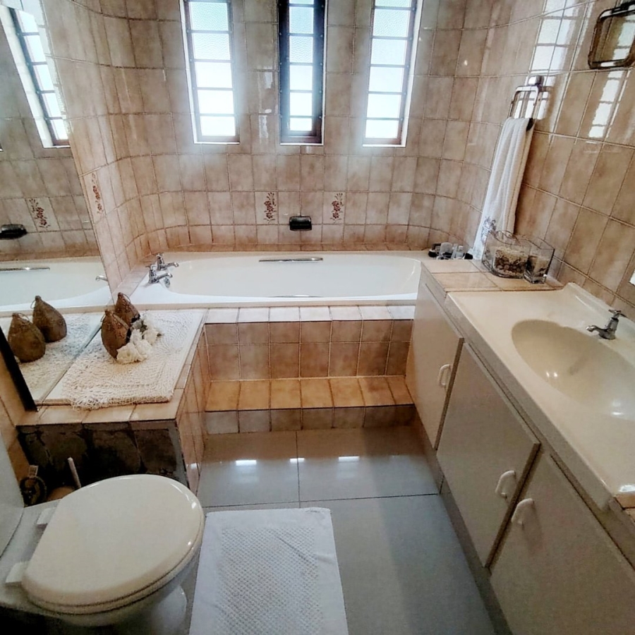 3 Bedroom Property for Sale in Beacon Bay Eastern Cape